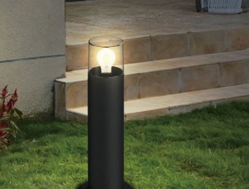 Base Bollard - View 3